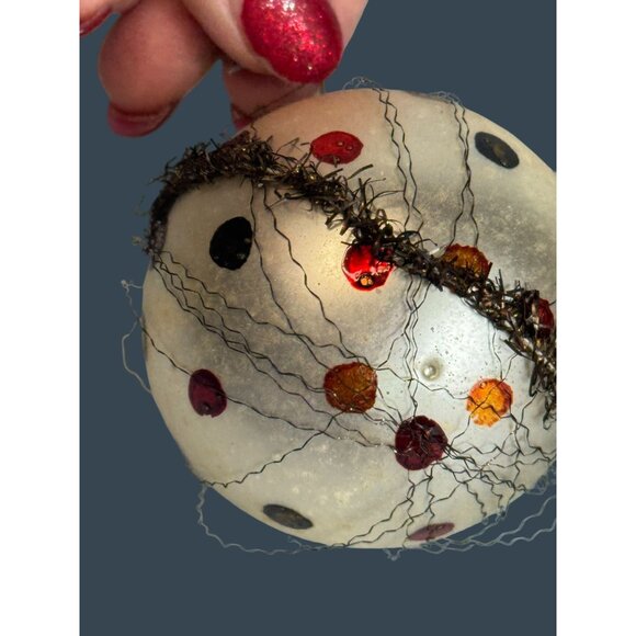 Vintage Germany Wire Wrapped Frosted White Glass Confetti Dot Ornament 2 1/2" - Picture 9 of 9